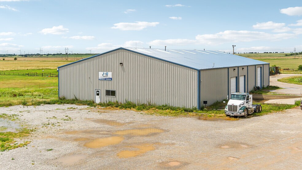 More Photos Of 1448 Darlington Rd NW, El Reno Warehouse For Sale