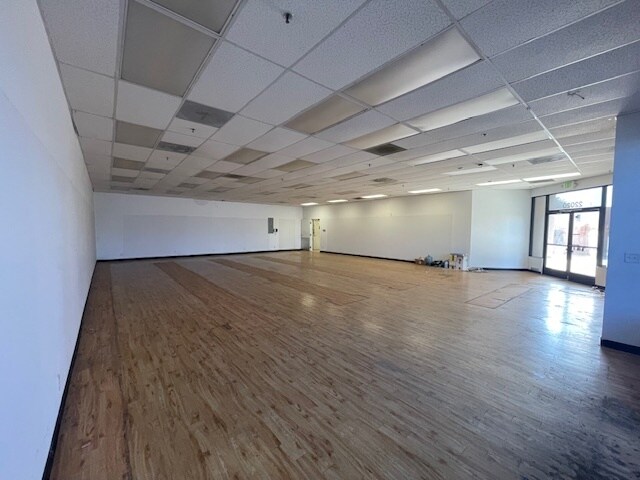 More Photos Of 22000-22028 Avalon Blvd, Carson Unknown For Lease