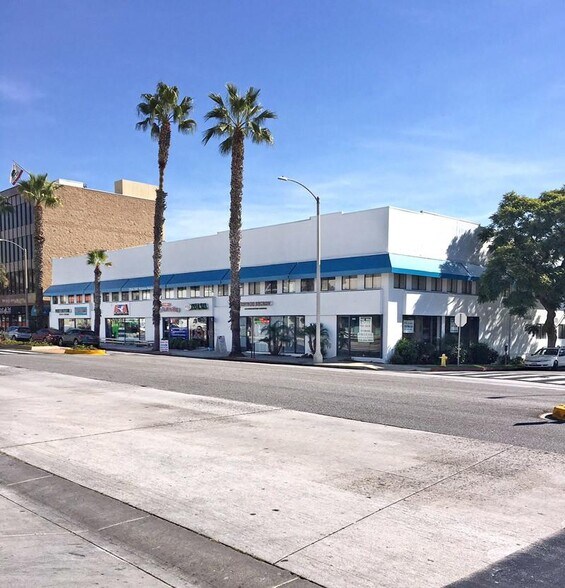 More Photos Of 2102-2116 Wilshire Blvd, Santa Monica Office For Lease