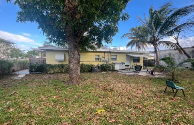 More Photos Of 211 N A St, Lake Worth Beach Flex For Sale