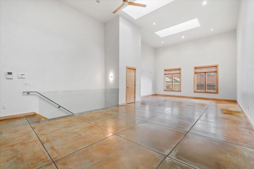 More Photos Of 507 2nd St, Eureka General Retail For Sale