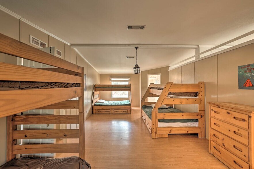 More Photos Of 180 Private Road 1735, Chico Marina For Sale