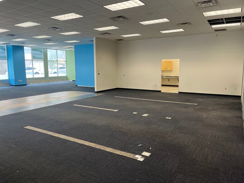 More Photos Of 219 N 7th St, Saint Louis Parking Garage For Lease