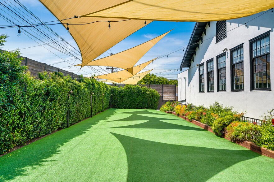 More Photos Of 4908 York Blvd, Los Angeles Lodge Meeting Hall For Lease