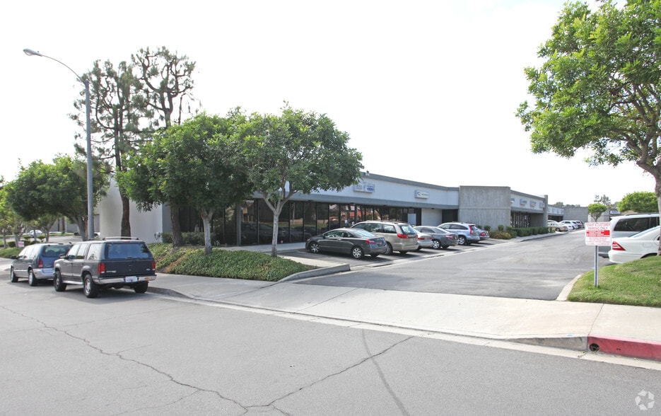 More Photos Of 20254-20290 E Carrey Rd, Walnut Flex For Lease