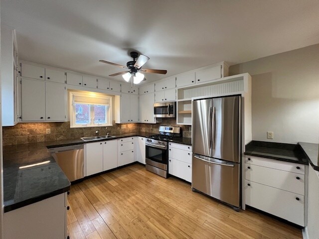 More Photos Of 704 E 9th St, Lockport Medical For Sale