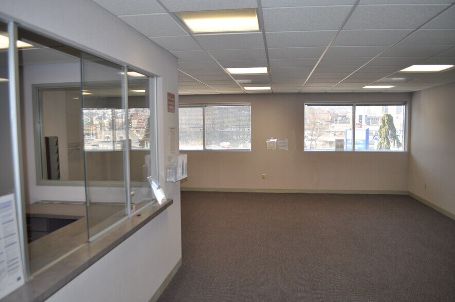 More Photos Of 100 Schuylkill Medical Plz, Pottsville Medical For Sale