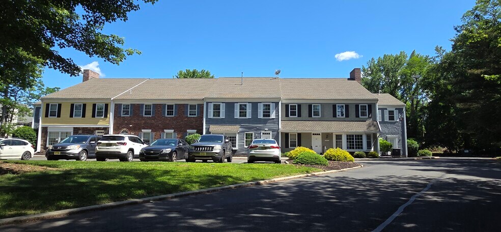 More Photos Of 168 Franklin Corner Rd, Lawrenceville Office For Sale