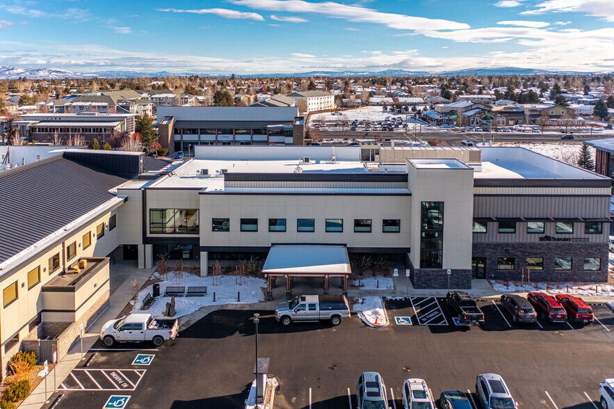 More Photos Of 1342 NE Medical Center Dr, Bend Medical For Lease