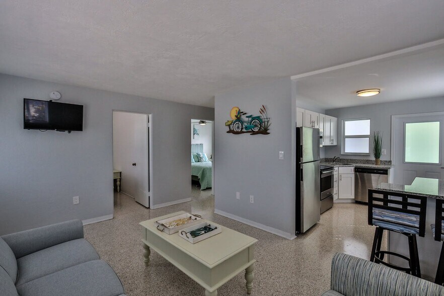 More Photos Of 1708 S Atlantic Ave, New Smyrna Beach Hotel For Sale