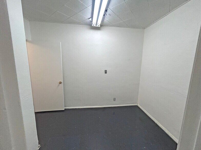 More Photos Of 427 N Euclid Ave, Ontario Storefront Retail Office For Sale