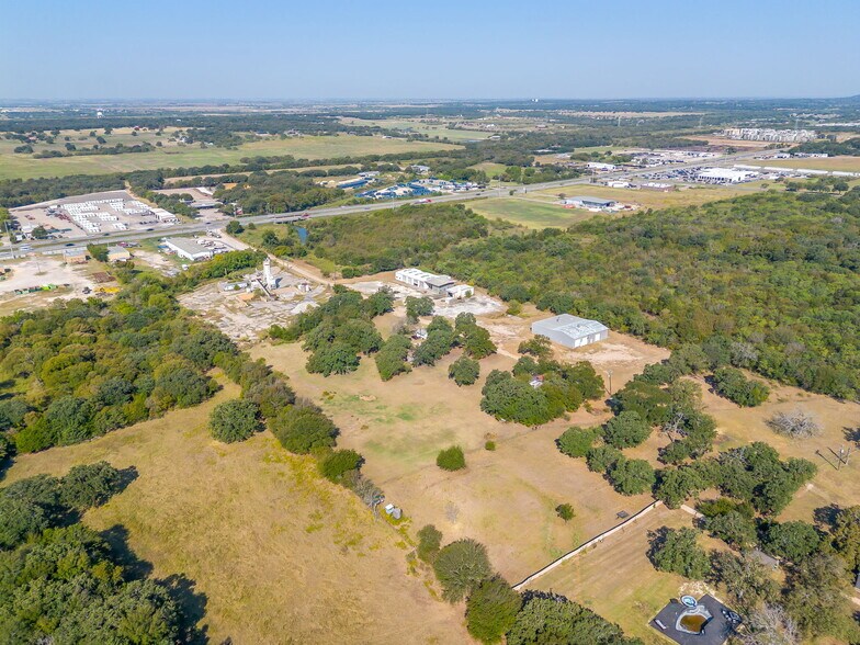More Photos Of 3550 N Main St, Cleburne Industrial For Sale