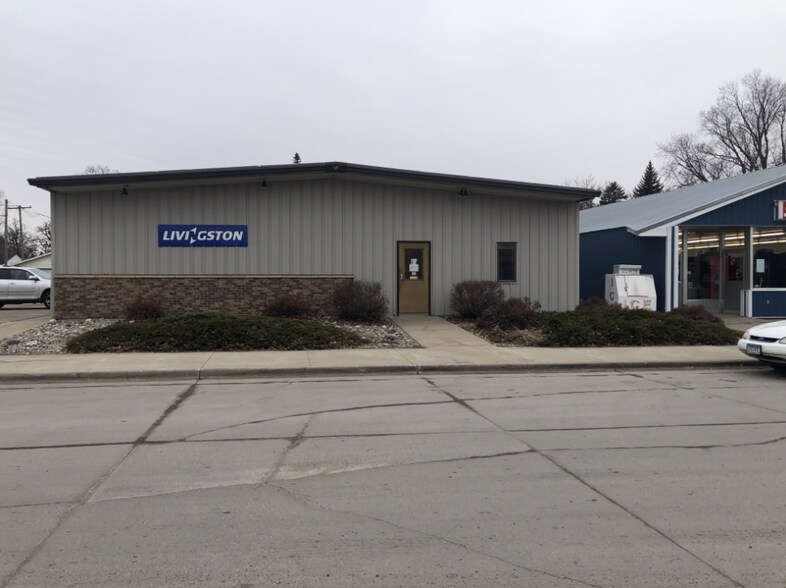 More Photos Of 172 W Stutsman St, Pembina Light Manufacturing For Sale