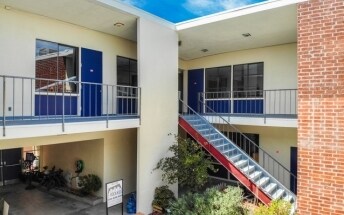 More Photos Of 1495 Colorado Blvd, Los Angeles Schools For Lease