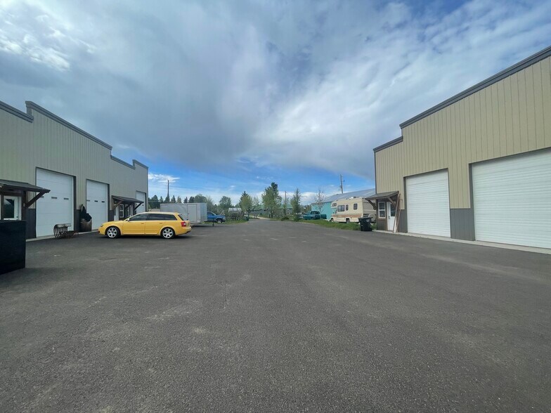 More Photos Of 460 Krahn Ln, McCall Warehouse For Sale
