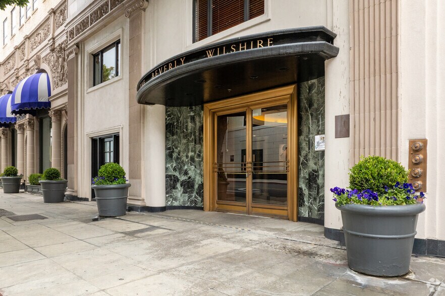 More Photos Of 9500-9504 Wilshire Blvd, Beverly Hills Hotel For Lease
