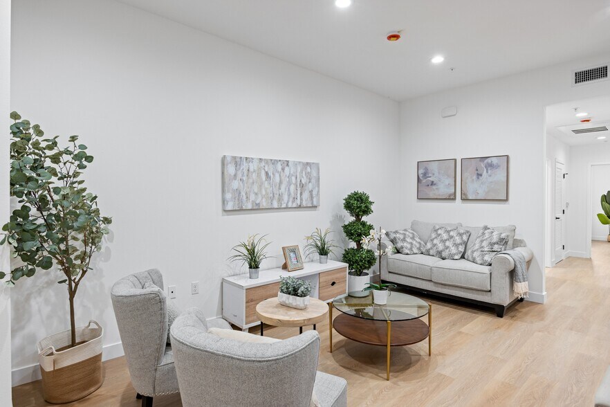 More Photos Of 13857 Leffingwell Rd, Whittier Apartments For Sale