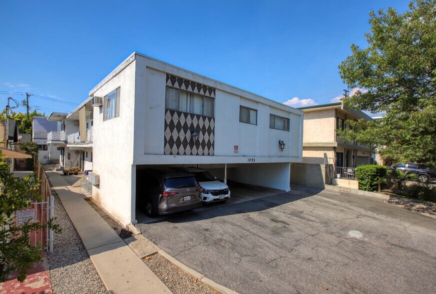 More Photos Of 1055 Grover Ave, Glendale Apartments For Sale