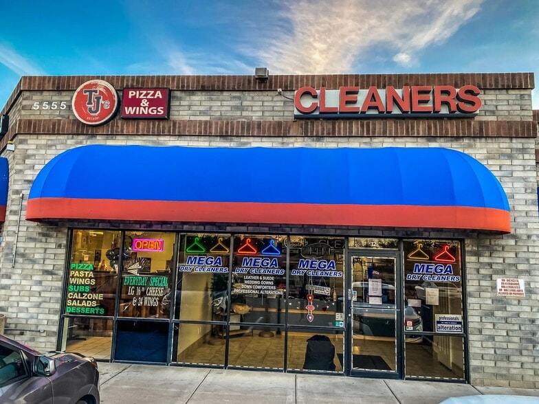 More Photos Of 5555 E Bell Rd, Scottsdale Unknown For Lease