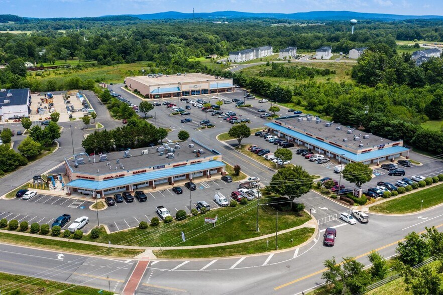 More Photos Of 4195 Winchester Rd, Marshall Unknown For Lease