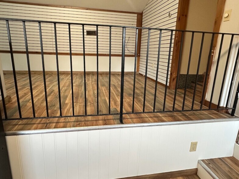 More Photos Of 47 W Bridge St, Oswego Storefront Retail Residential For Sale