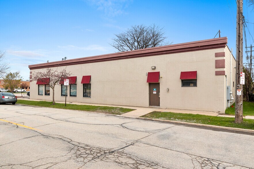 More Photos Of 445 S Adams St, Green Bay Office For Lease