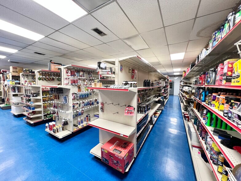 More Photos Of 11660 Highway 96, Millport Auto Repair For Lease