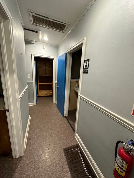 More Photos Of 513 Gaines School Rd, Athens Office Residential For Sale