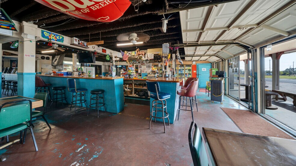 More Photos Of 8335 Park Ter, Houston General Retail For Sale
