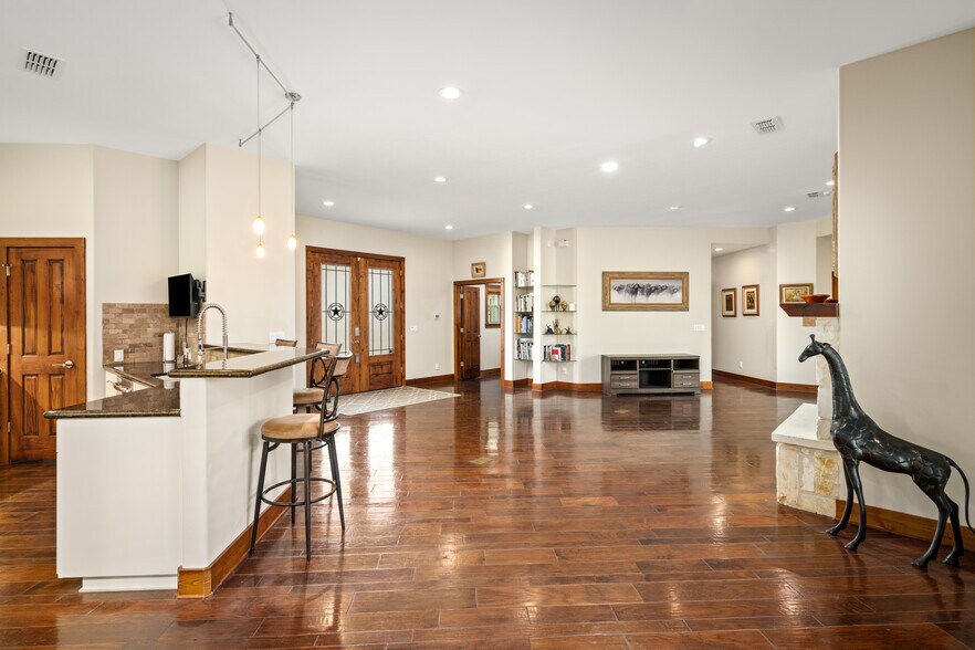 More Photos Of 145 State Loop 92, La Grange Specialty For Sale