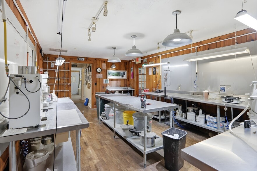 More Photos Of 3365 Thompson Bridge Rd, Gainesville Freestanding For Sale