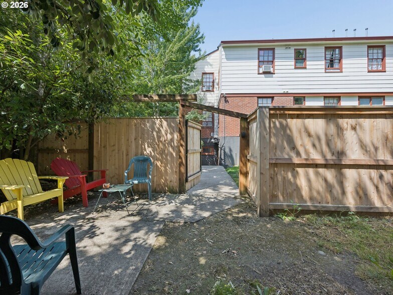 More Photos Of 5400 NE 30th Ave, Portland Office For Lease