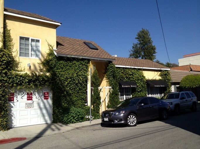 More Photos Of 12413 Ventura Ct, Studio City Office For Lease