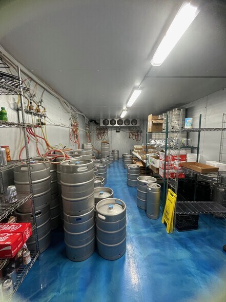 More Photos Of 1044 Saxonburg Blvd, Glenshaw Restaurant For Sale