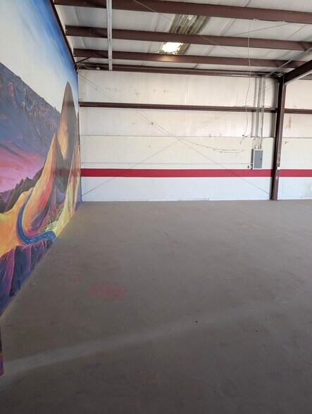 More Photos Of 11101 Dyer St, El Paso Freestanding For Lease