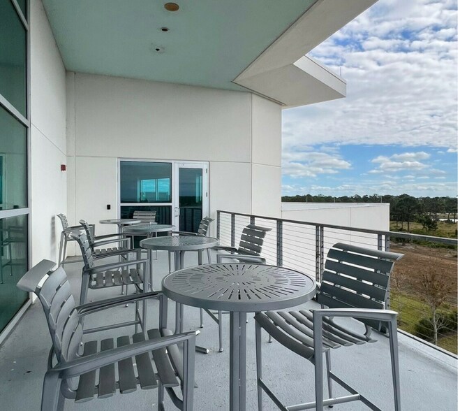 More Photos Of 4081 Lakewood Ranch Blvd, Sarasota Office For Lease