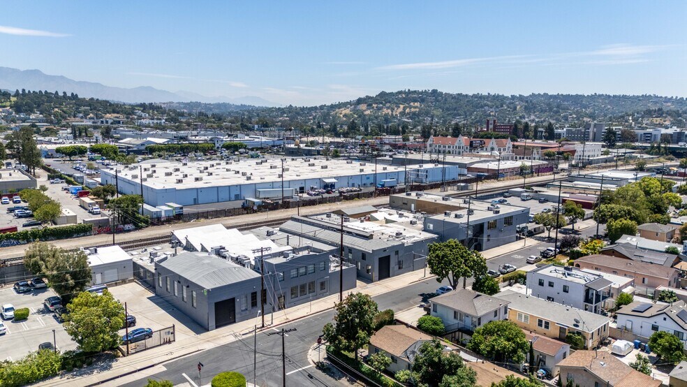More Photos Of 3145-3191 Casitas Ave, Los Angeles Warehouse For Lease
