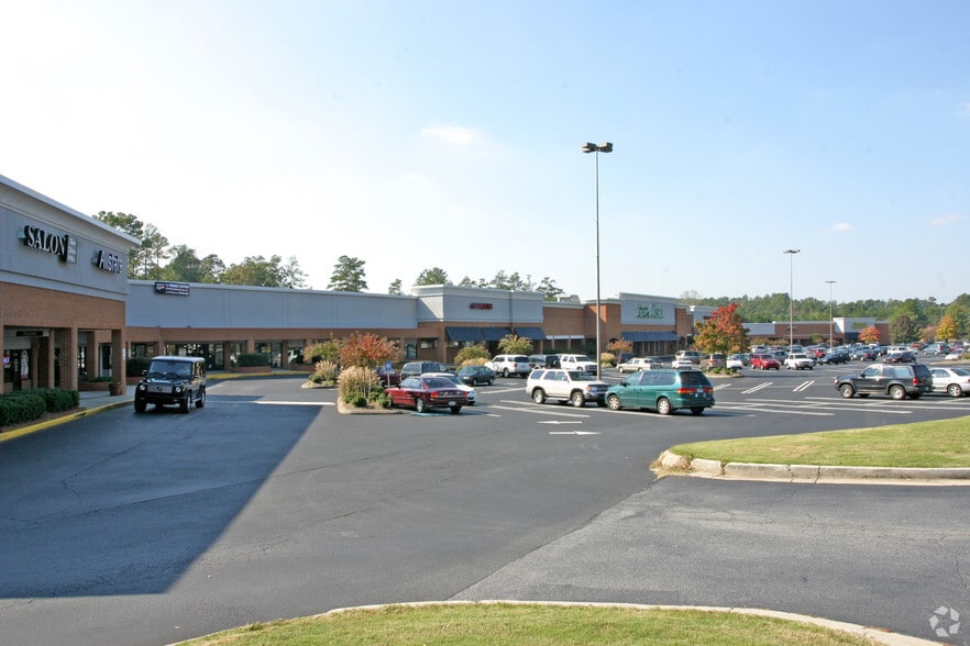 More Photos Of 8560 Holcomb Bridge Rd, Alpharetta Unknown For Lease
