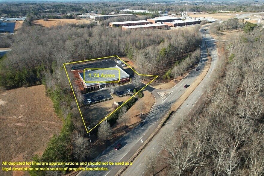 More Photos Of 4052 Thurmon Tanner Rd, Flowery Branch Flex For Lease