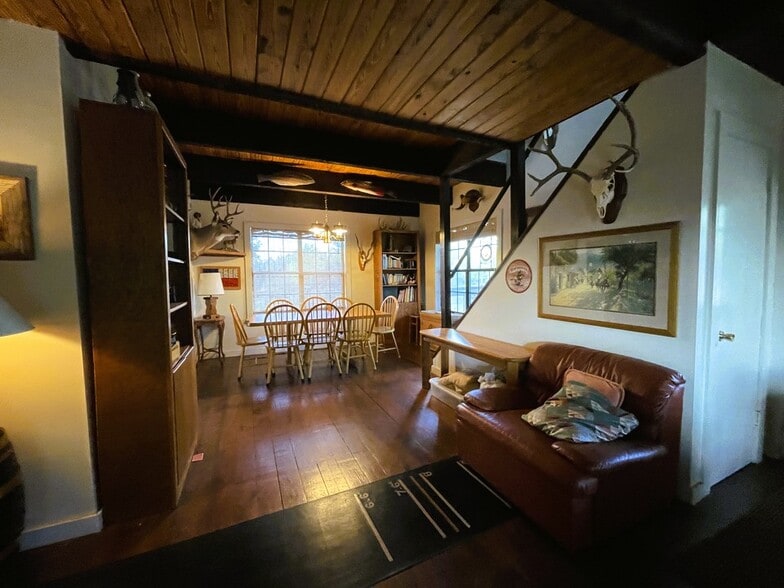 More Photos Of 1400 Greer ln, Burnet Land For Sale