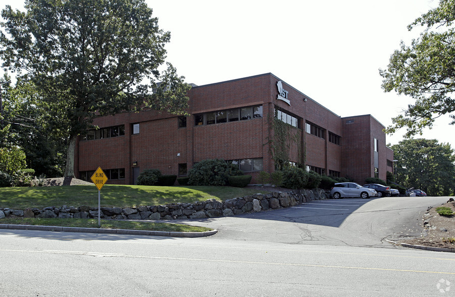 Primary Photo Of 300 Bear Hill Rd, Waltham Office For Lease