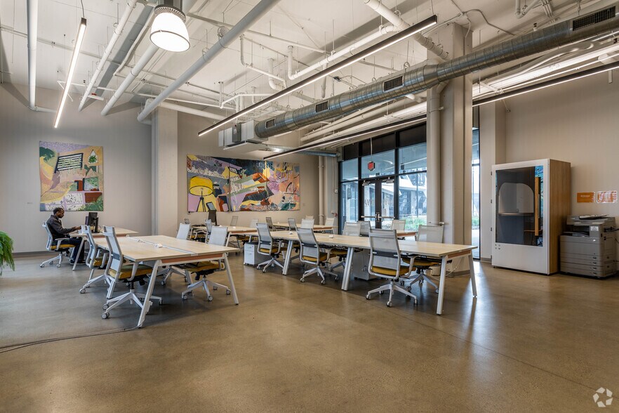 More Photos Of 500 W Broad St, Columbus Apartments For Lease