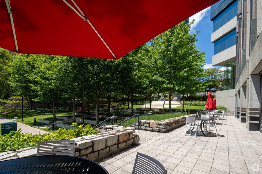 More Photos Of 6 Concourse Pky NE, Atlanta Unknown For Lease