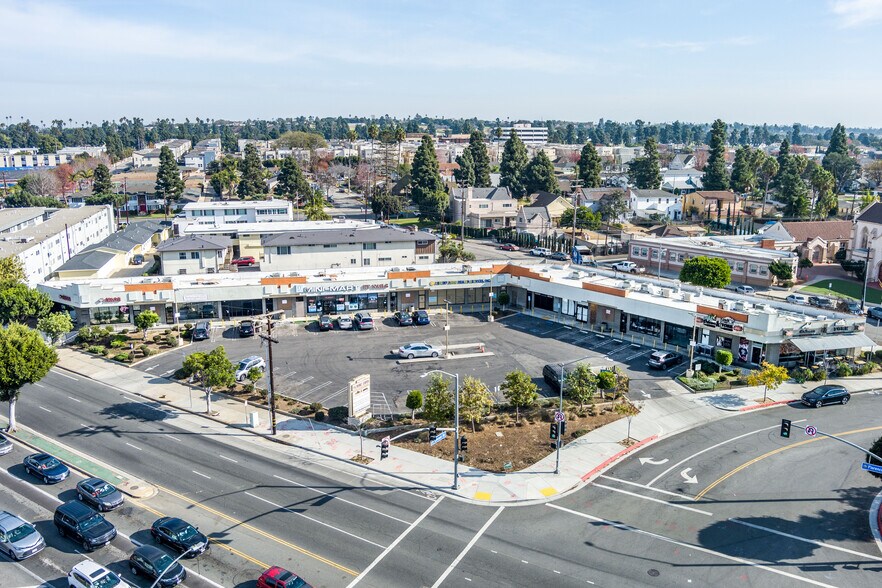 More Photos Of 400-424 E Florence Ave, Inglewood General Retail For Sale