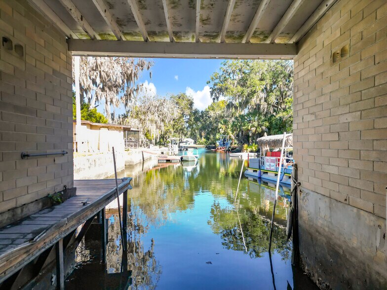 More Photos Of 421 NW 14th Pl, Crystal River Multifamily For Sale