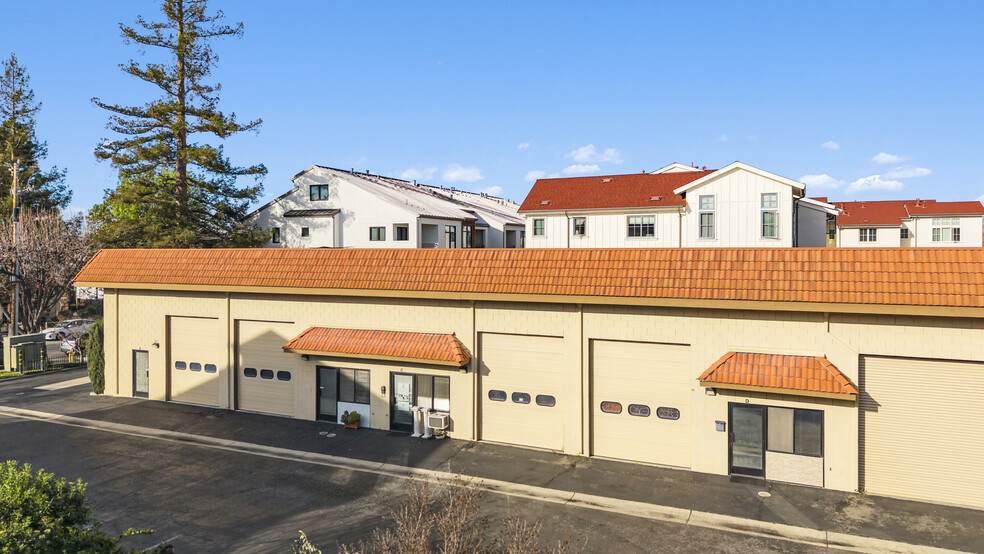 More Photos Of 200 Dillon Ave, Campbell Service For Sale