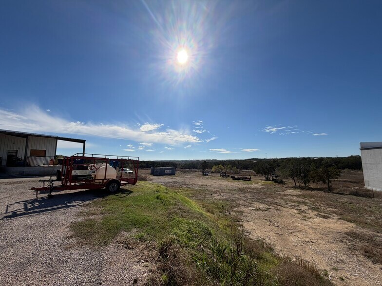 More Photos Of 9313 Circle Dr, Austin Industrial For Sale