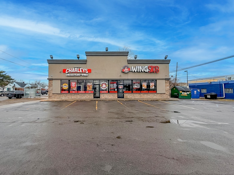 Primary Photo Of 17101 E Warren Ave, Detroit Restaurant For Sale