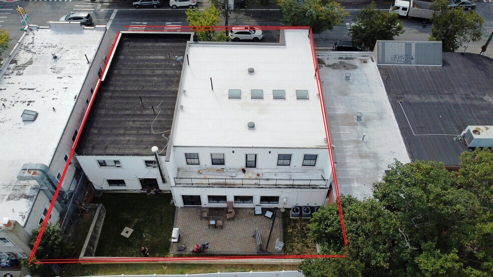 More Photos Of 312-316 City Island Ave, Bronx Storefront Retail Residential For Sale