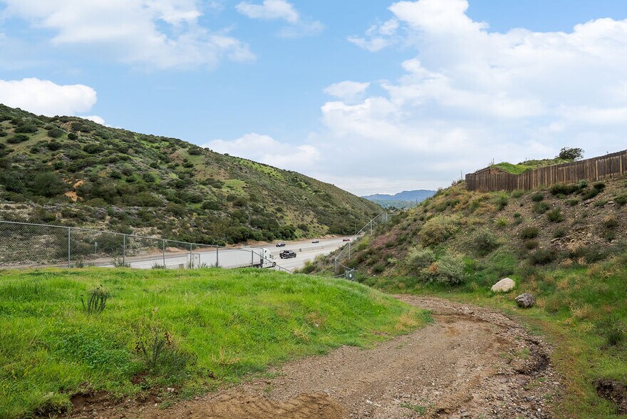 More Photos Of 10200 Willow Springs Lane, Sunland Land For Lease
